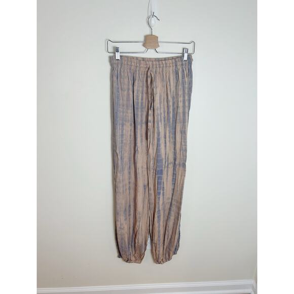 Boutique Vacation Loungewear Coord Set Loose Fitting One Size - Picture 4 of 12